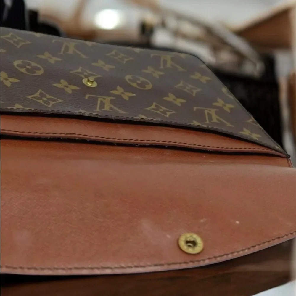 LOUIS VUITTON Monogram Double Rabat Shoulder Bag LV Authentic w/COA VINTAGE
